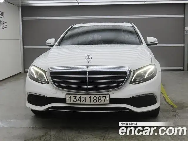 Mercedes-Benz E-Class, 2019