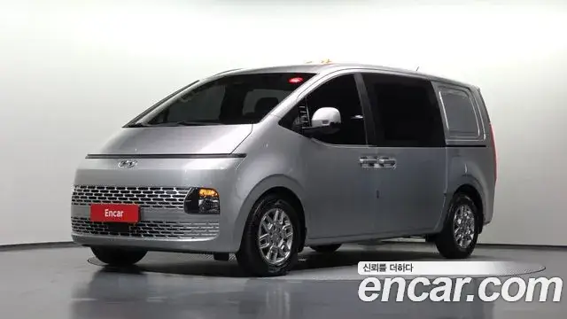 Hyundai Staria, 2021