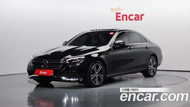Mercedes-Benz E-Class, 2022
