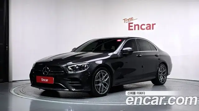 Mercedes-Benz E-Class, 2022