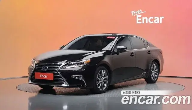 Lexus ES300h, 2018