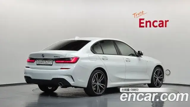 BMW 3 Series, 2020
