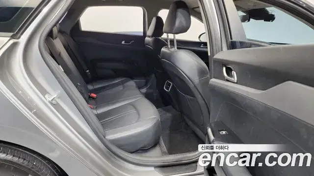 Kia K5, 2021