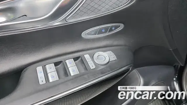 Genesis GV70, 2021