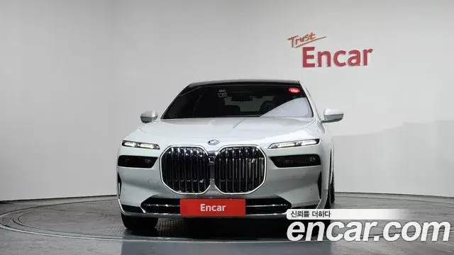BMW i7, 2023