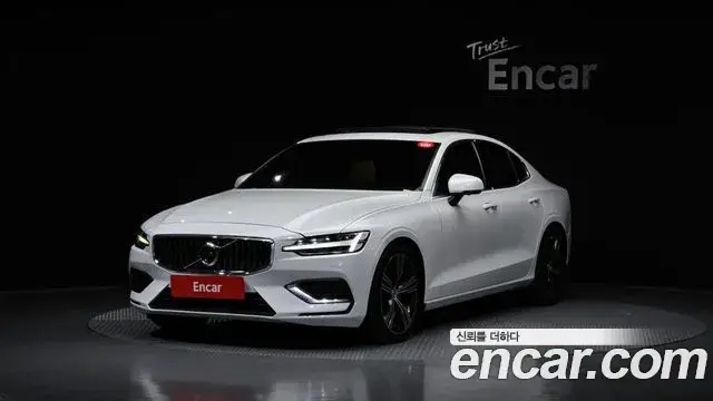 Volvo S60, 2021
