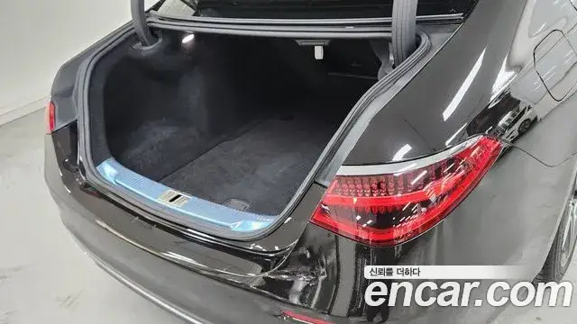 Mercedes-Benz S-Class, 2022