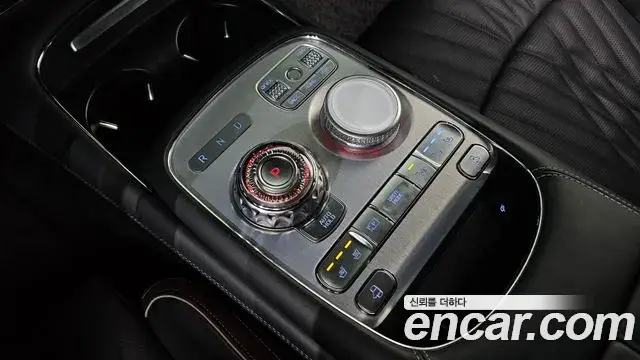 Genesis G90, 2022