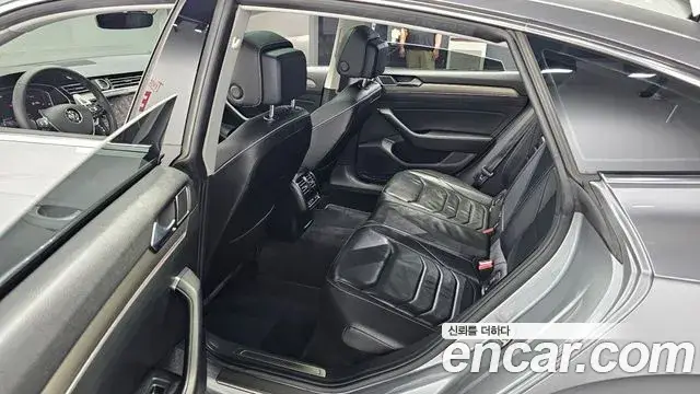 Volkswagen Arteon, 2020