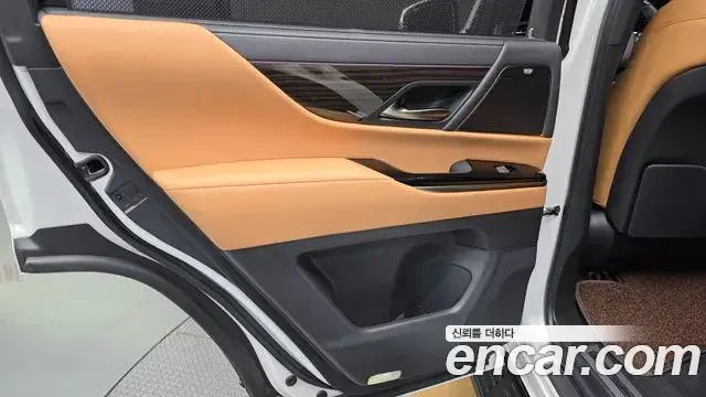 Lexus LX, 2025