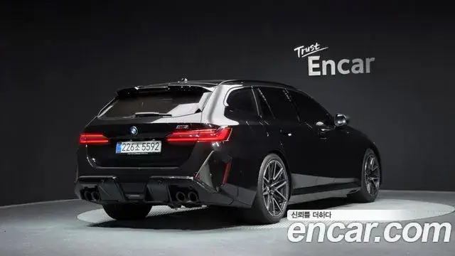 BMW M5, 2025