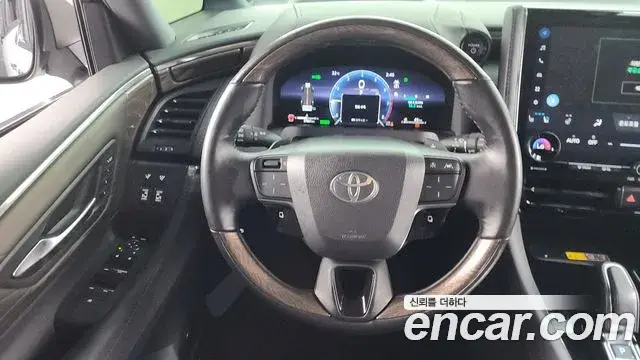 Toyota Alphard, 2024