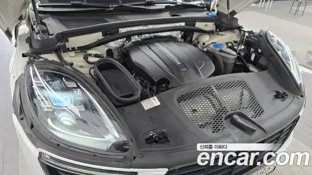 Porsche Macan, 2018