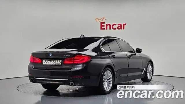 BMW 5 Series, 2019