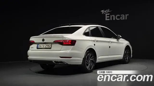 Volkswagen Jetta, 2021