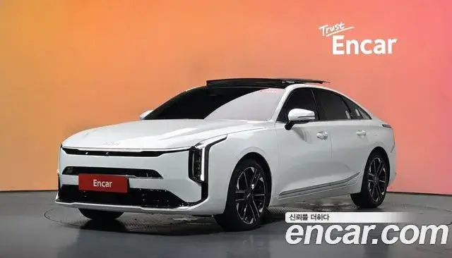 Kia K8, 2025
