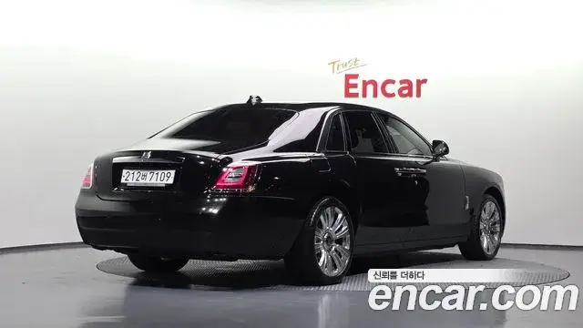 Rolls-Royce Ghost, 2021