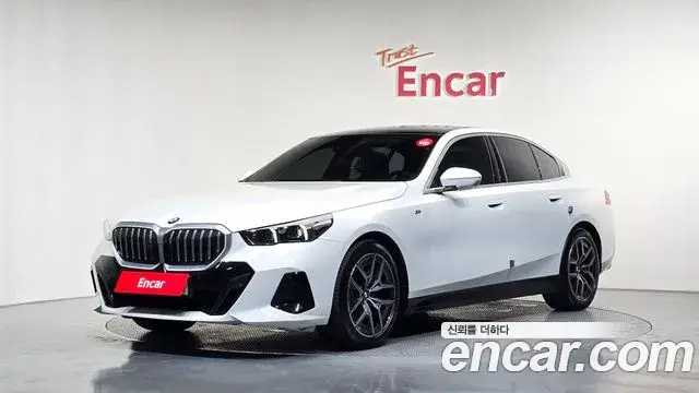 BMW 5 Series, 2024