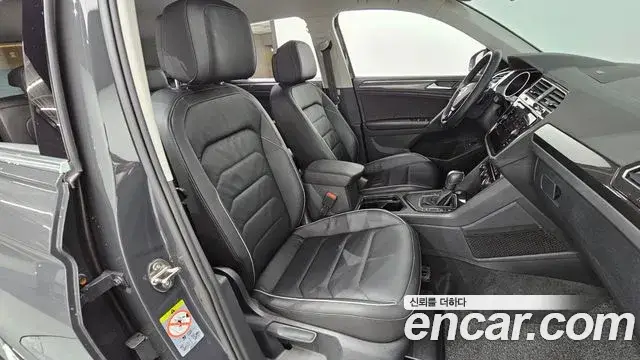 Volkswagen Tiguan, 2020