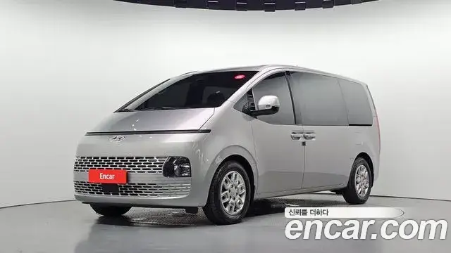 Hyundai Staria, 2023