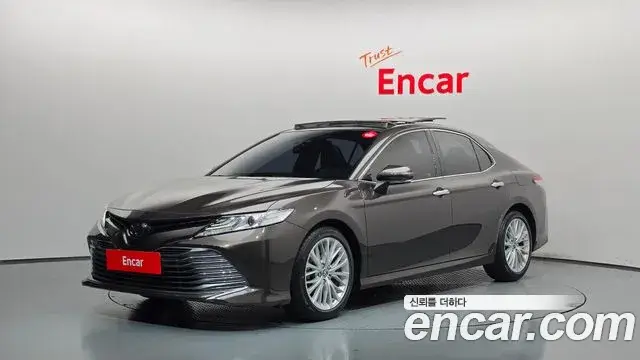 Toyota Camry, 2019