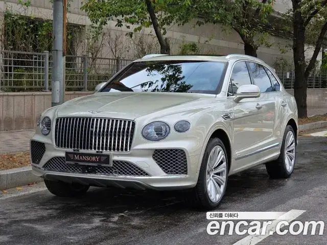 Bentley Bentayga, 2024