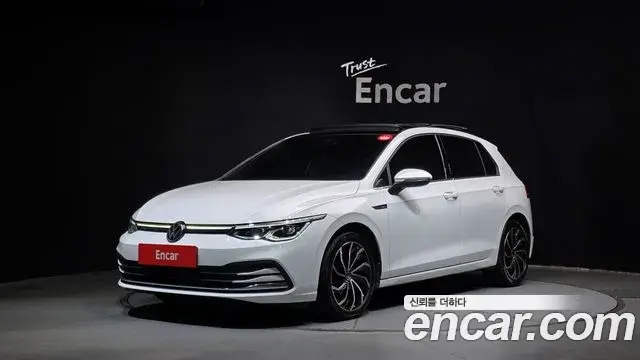 Volkswagen Golf, 2022