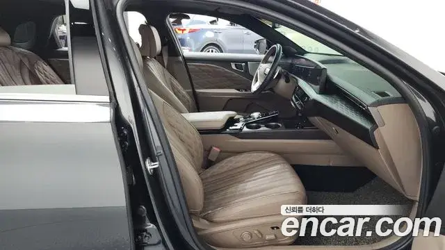 Kia K8, 2023