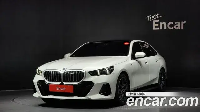 BMW 5 Series, 2024