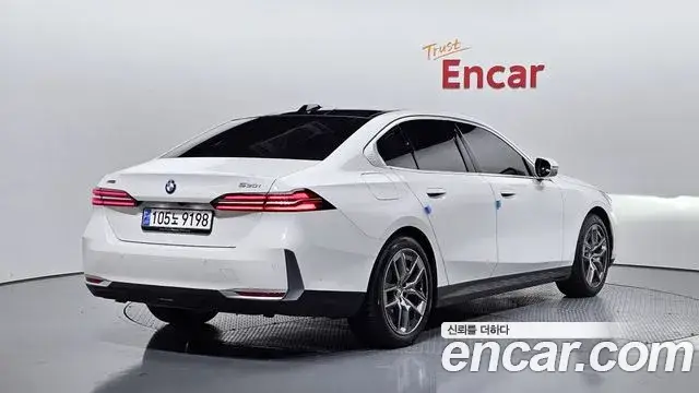 BMW 5 Series, 2023