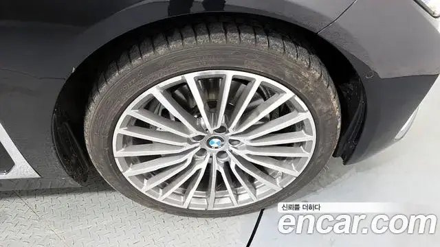 BMW 7 Series, 2021