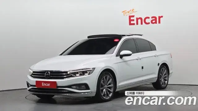 Volkswagen Passat GT, 2022