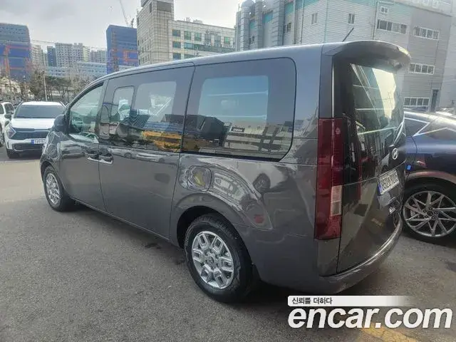 Hyundai Staria, 2025
