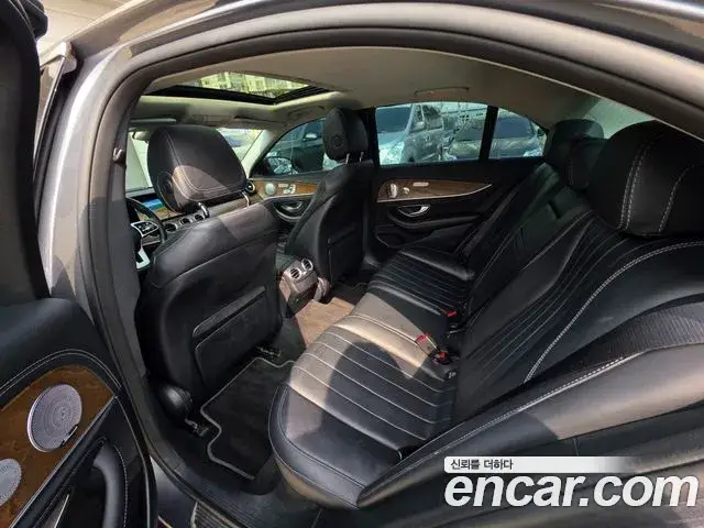 Mercedes-Benz E-Class, 2018