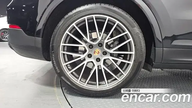 Porsche Cayenne, 2022