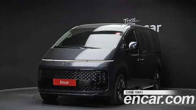 Hyundai Staria, 2023
