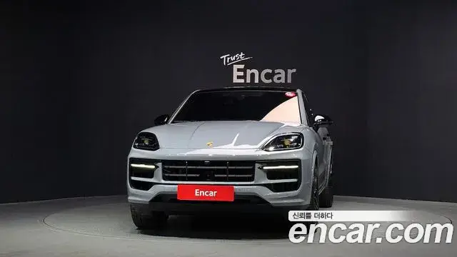 Porsche Cayenne, 2023