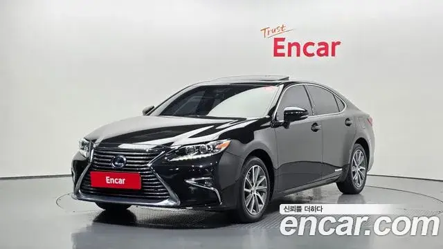 Lexus ES300h, 2018