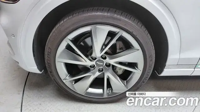 Genesis GV70, 2023
