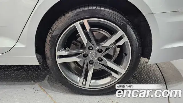 Audi A4, 2019