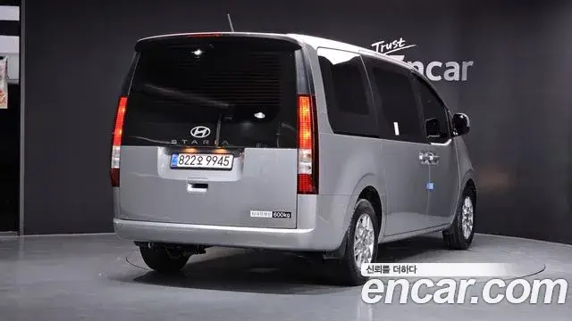 Hyundai Staria, 2025