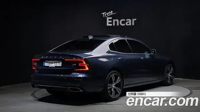 Volvo S60, 2021
