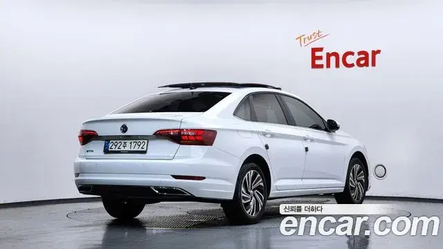 Volkswagen Jetta, 2021
