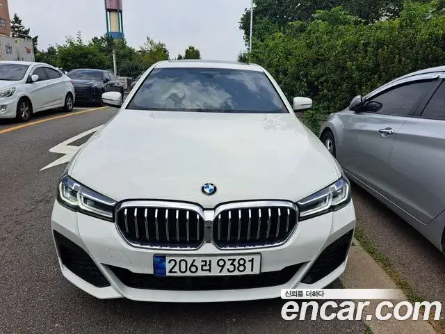 BMW 5 Series, 2023