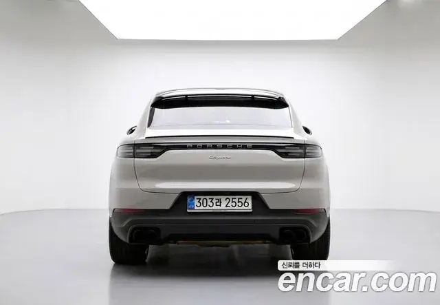 Porsche Cayenne, 2022