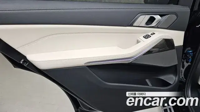 BMW X7, 2025