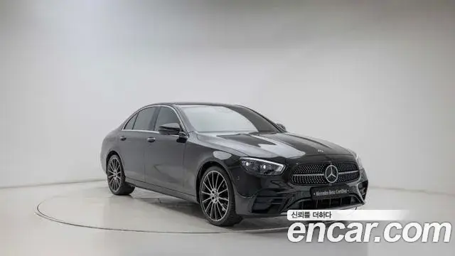 Mercedes-Benz E-Class, 2022