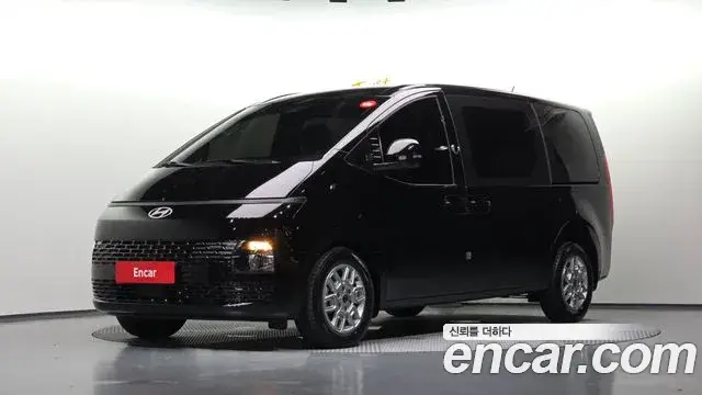Hyundai Staria, 2025