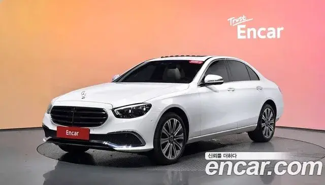 Mercedes-Benz E-Class, 2023