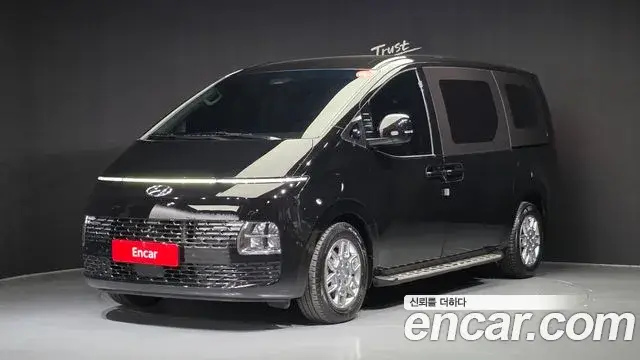 Hyundai Staria, 2023